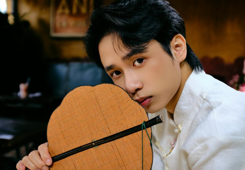 celebrity news montage