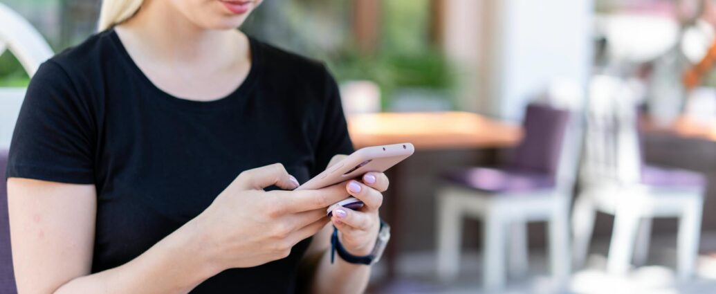 woman using laptop vintage