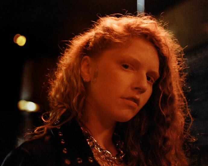 Billie Henry metal sculpture