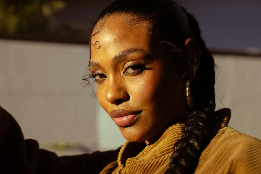 eniko hart metal sculpture