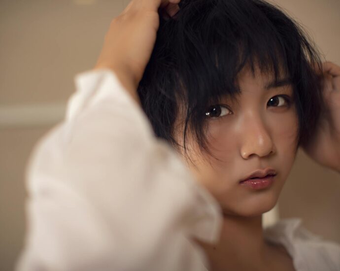 Riko Shibata metal sculpture