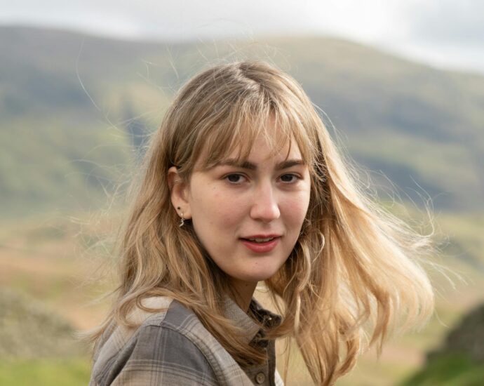 zoe hague metal sculpture